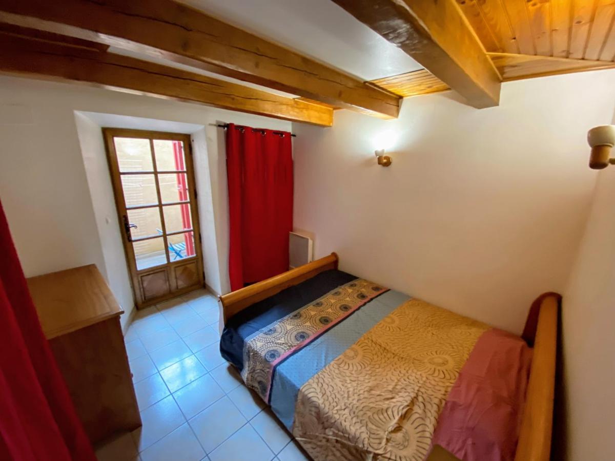 Appartement 4 Pers Plein Centre Ville, Wifi, Balcon Laragne-Monteglin 外观 照片